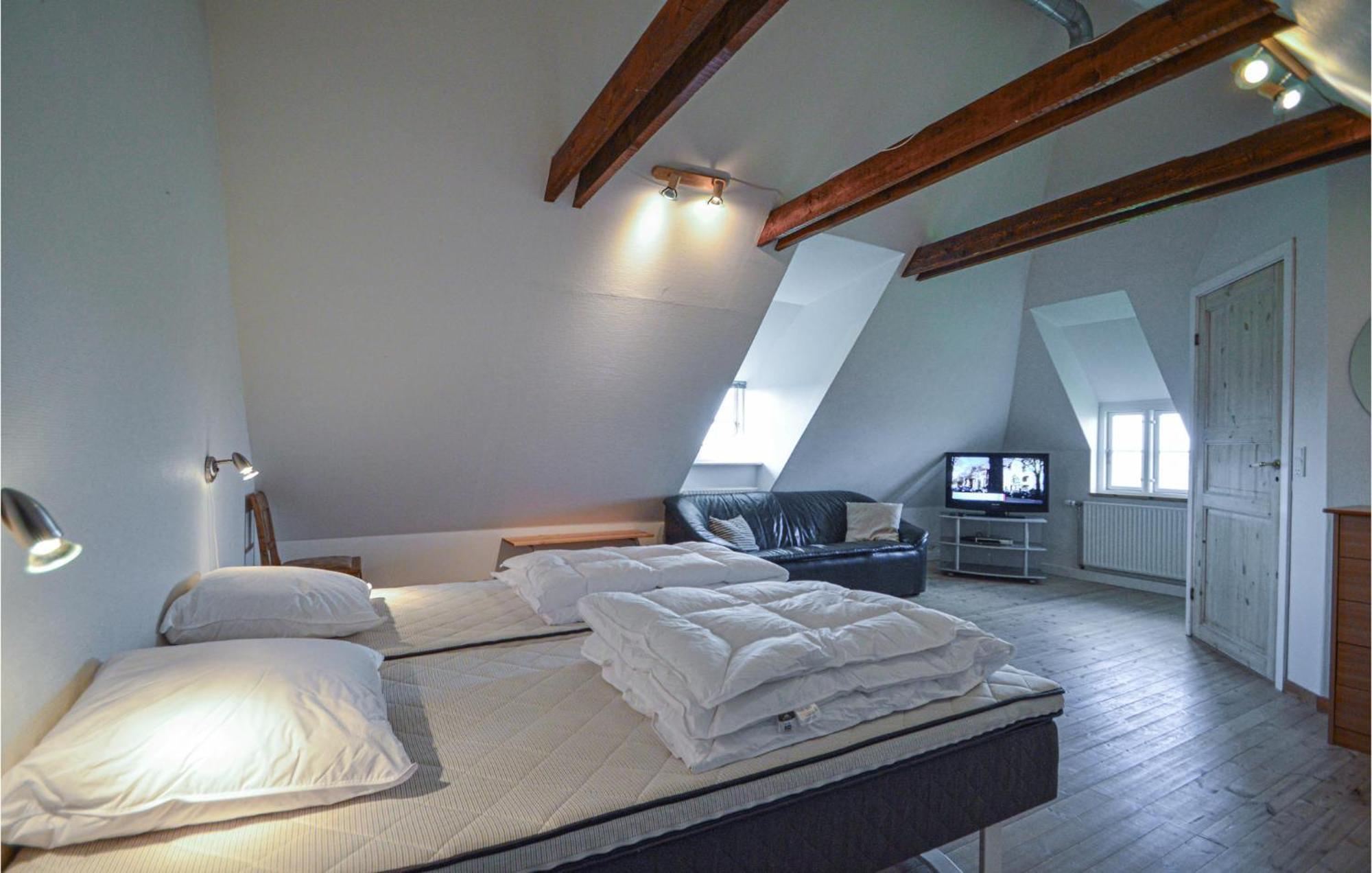 Ballum Awesome Home In Bredebro With Kitchen מראה חיצוני תמונה