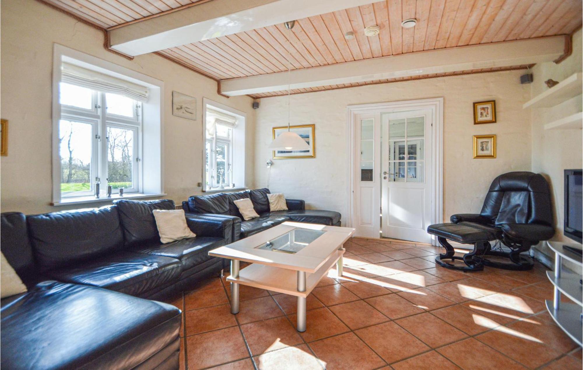 Ballum Awesome Home In Bredebro With Kitchen מראה חיצוני תמונה